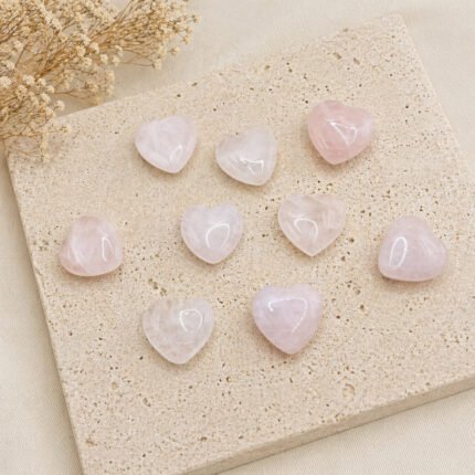 Mineral Cuarzo Rosa en forma de corazón