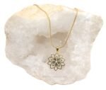 Collar Acero Flor de Loto dorado 1