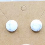 Pendientes Howlita blancos con vetas naturales