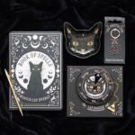 Platito para joyas gato negro con detalles dorados